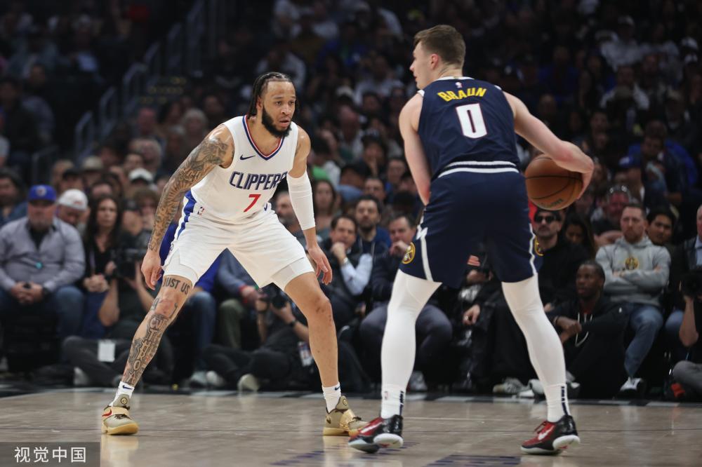 媒体批评更 媒体批评更