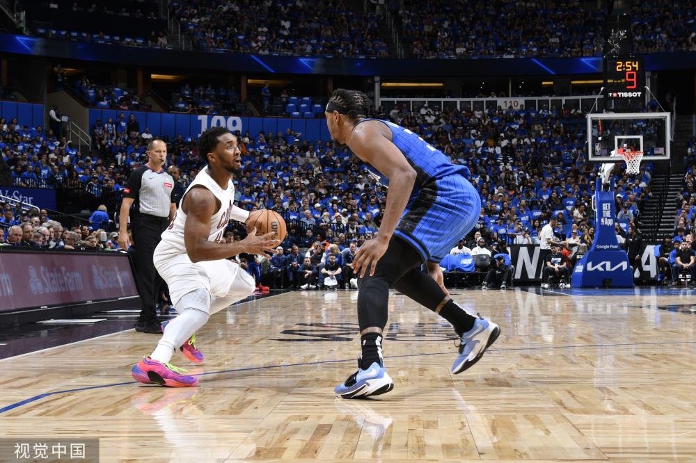 他的表现堪 他的表现堪