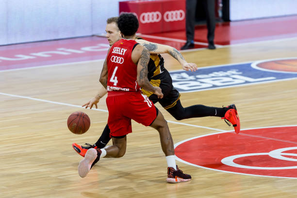 由新加坡体 由新加坡体